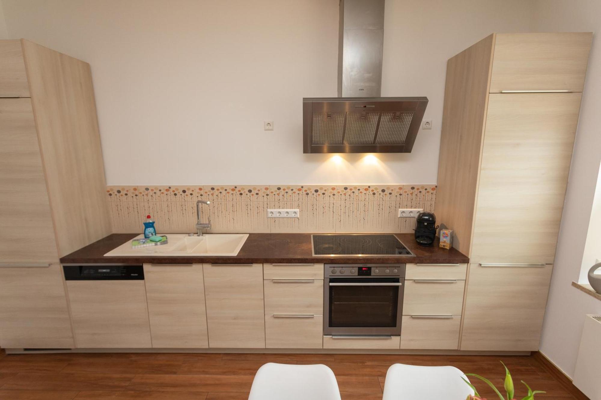 Stadthaus Mit 2 Schlafzimmern & Wohnzimmer Mit Kamin - Kostenloser Privat-Parkplatz Auf Dem Grundstueck Leipzig Exterior photo